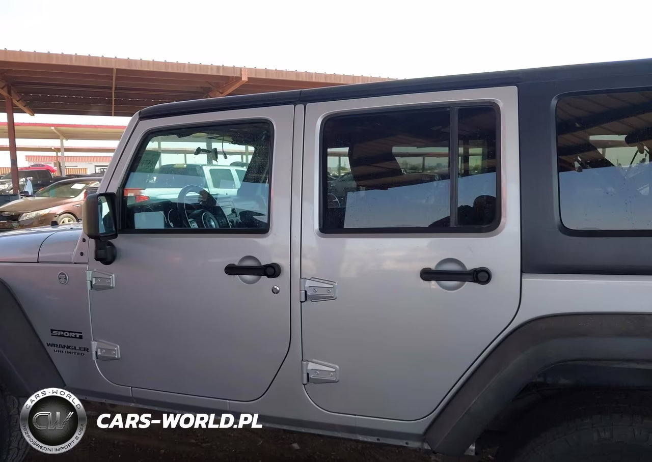 2011 Jeep Wrangler Unlimited Sport VIN:1J4BA3H14BL617160 - 13