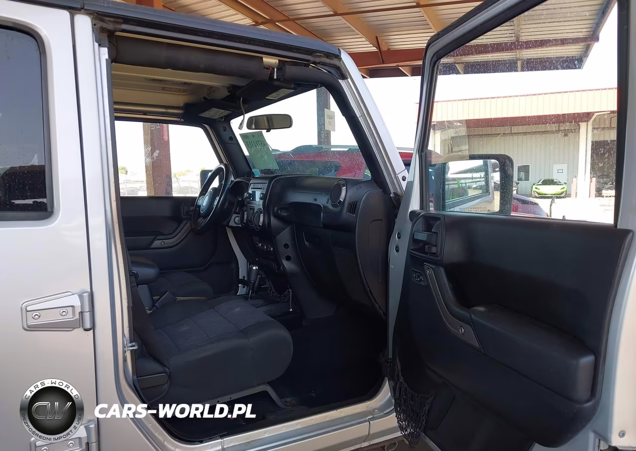 2011 Jeep Wrangler Unlimited Sport VIN:1J4BA3H14BL617160 - 5