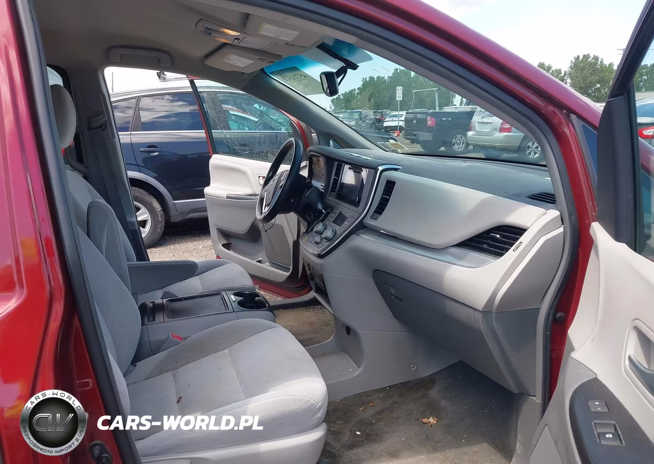 2015 Toyota Sienna Le 8 Passenger VIN:5TDKK3DC3FS538710 - 5