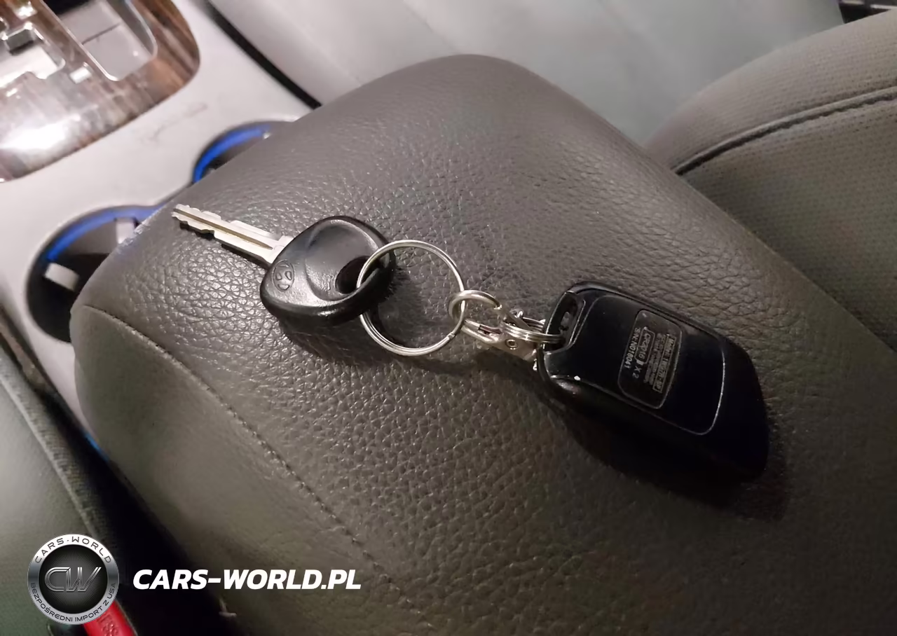 2012 Hyundai Santa Fe Gls VIN:5XYZGDAB4CG160214 - 11