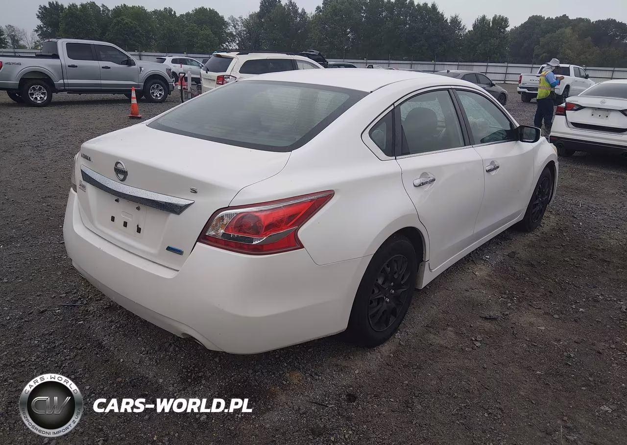 2013 Nissan Altima 2.5 S VIN:1N4AL3AP0DC272213 - 4