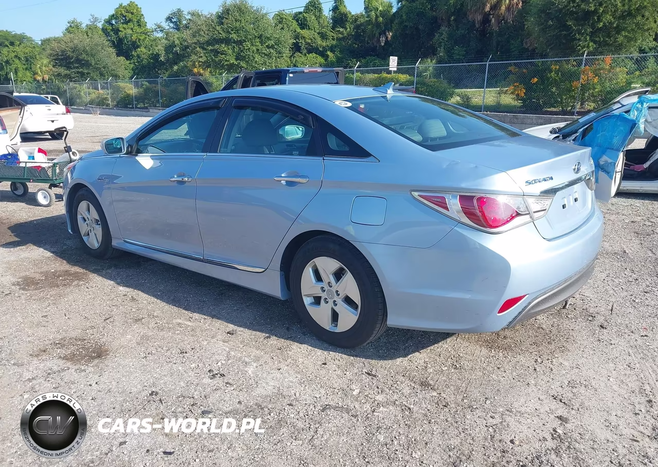 2011 Hyundai Sonata Hybrid VIN:KMHEC4A4XBA001509 - 3