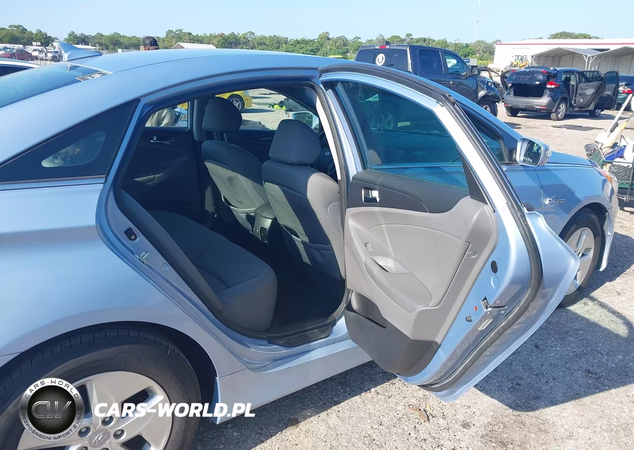2011 Hyundai Sonata Hybrid VIN:KMHEC4A4XBA001509 - 8