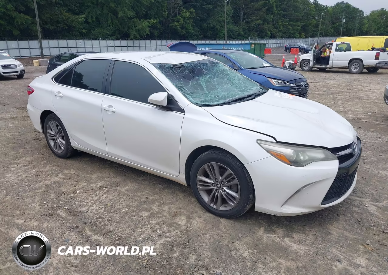 2015 Toyota Camry Se – zdjęcie 1 z 19