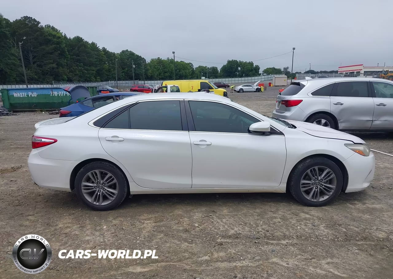 2015 Toyota Camry Se VIN:4T1BF1FK1FU069945 - 13