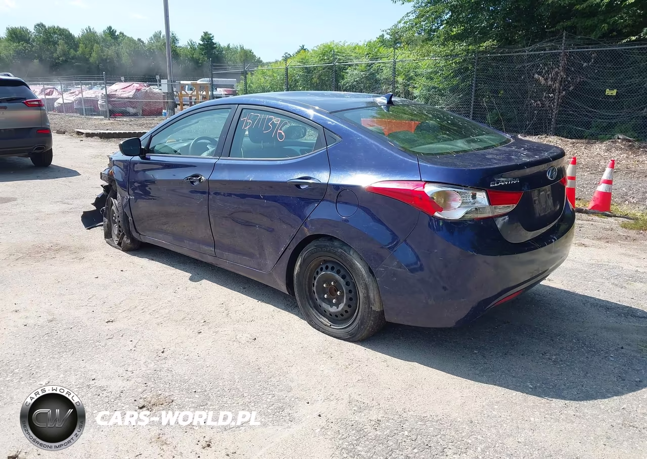 2013 Hyundai Elantra Gls VIN:5NPDH4AEXDH182990 - 3