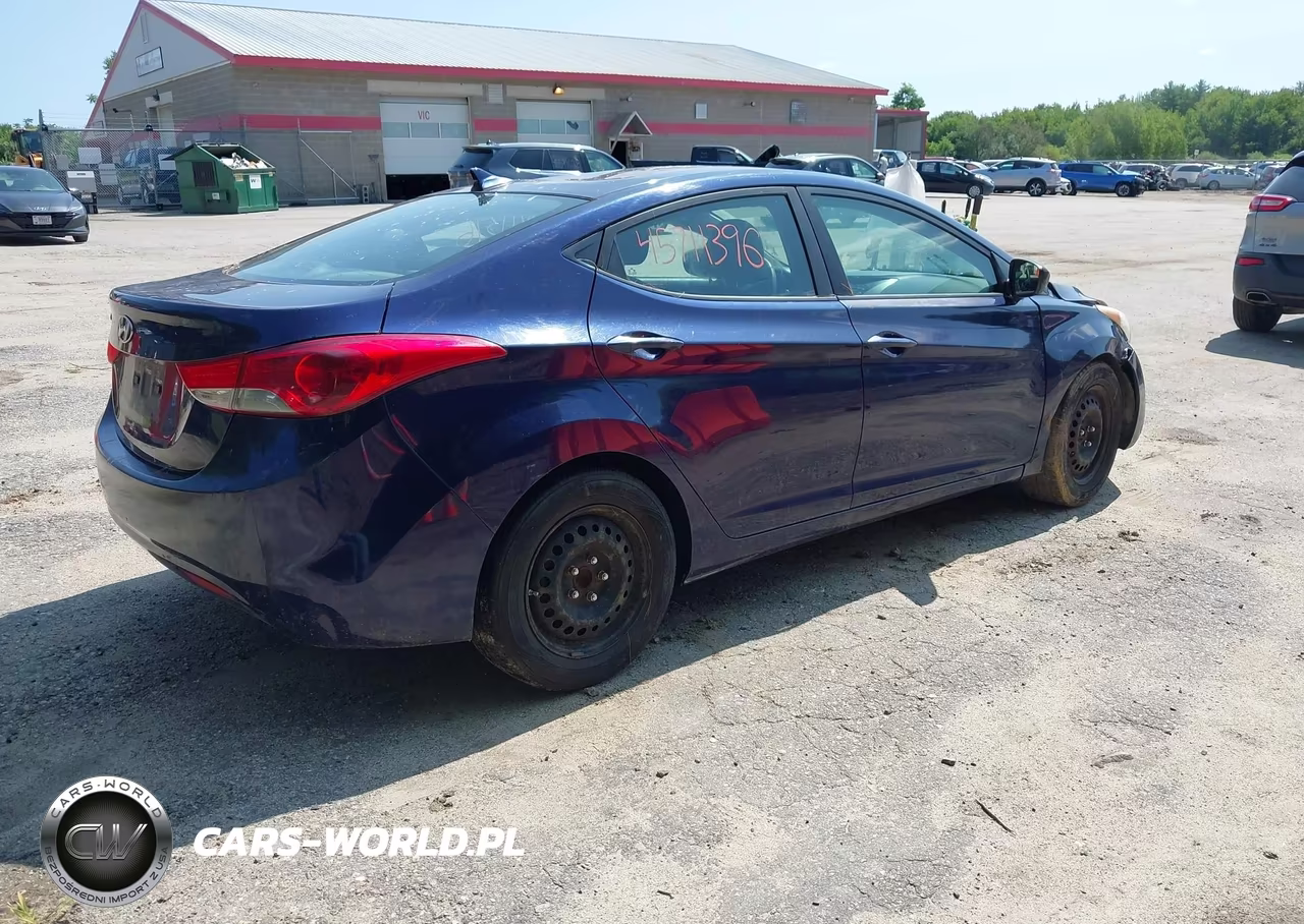 2013 Hyundai Elantra Gls VIN:5NPDH4AEXDH182990 - 4