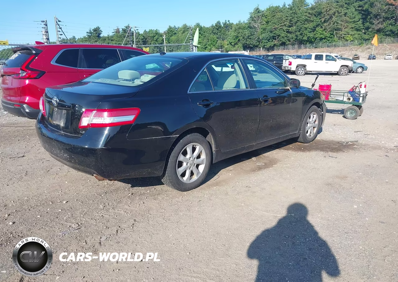 2011 Toyota Camry Le VIN:4T4BF3EK4BR139323 - 4