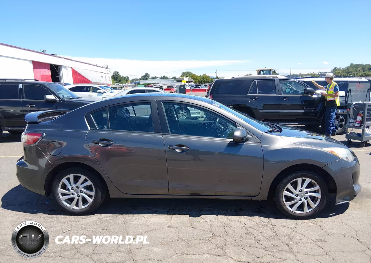 2012 Mazda Mazda3 I Touring VIN:JM1BL1V8XC1568372 - 13