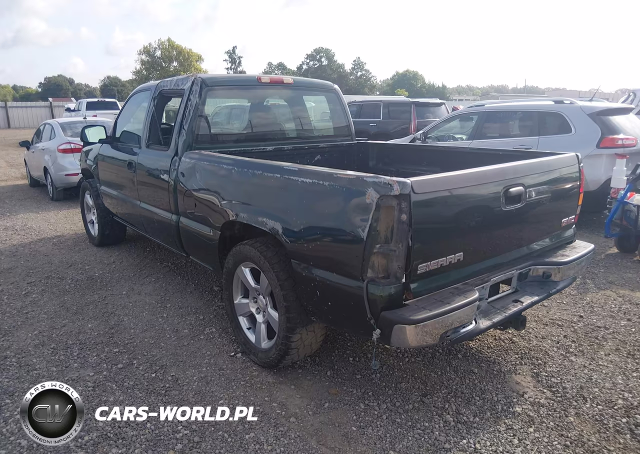 2005 GMC Sierra 1500 Work Truck VIN:2GTEC19V351257649 - 3
