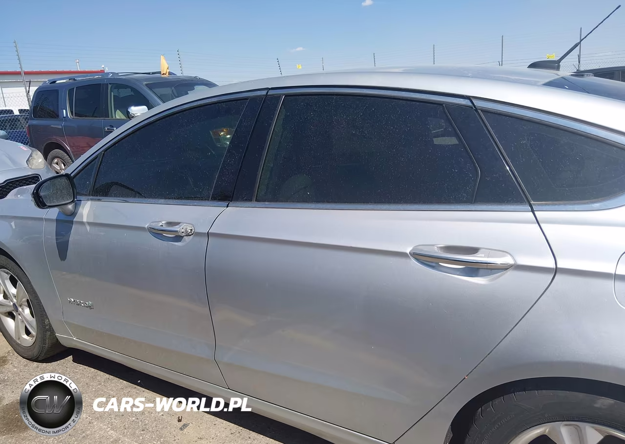 2017 Ford Fusion Hybrid Titanium VIN:3FA6P0RU7HR360511 - 14