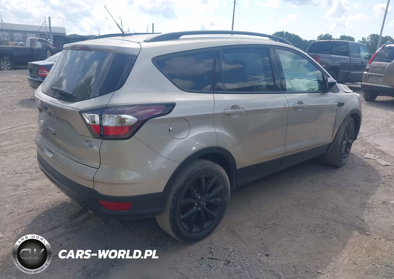 2018 Ford Escape Se VIN:1FMCU9GD3JUD27609 - 4