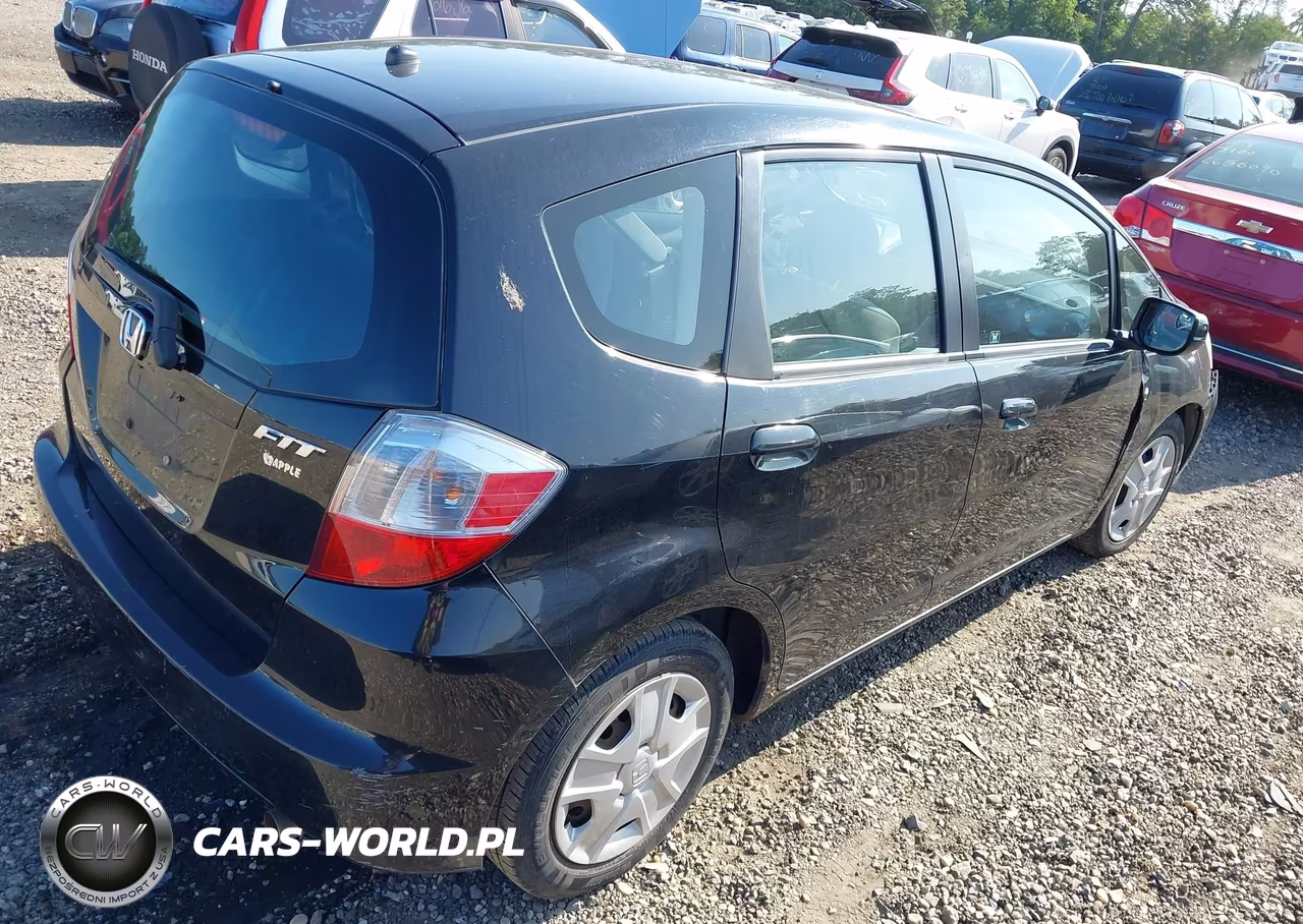 2012 Honda Fit VIN:JHMGE8H31CS002621 - 4