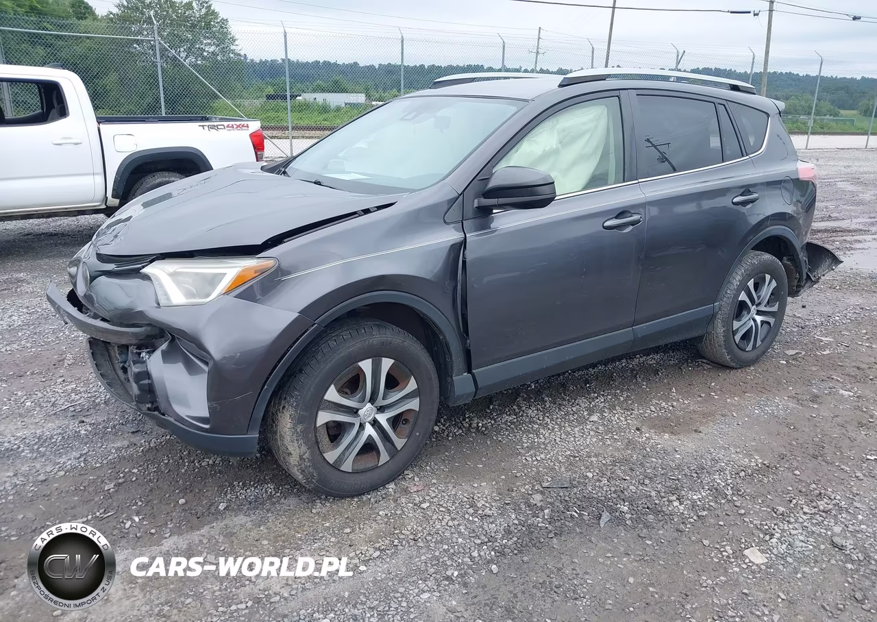 2018 Toyota Rav4 Le VIN:JTMZFREV0JJ154590 - 2