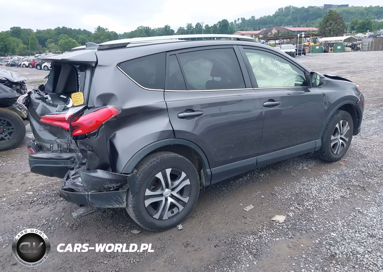 2018 Toyota Rav4 Le VIN:JTMZFREV0JJ154590 - 4