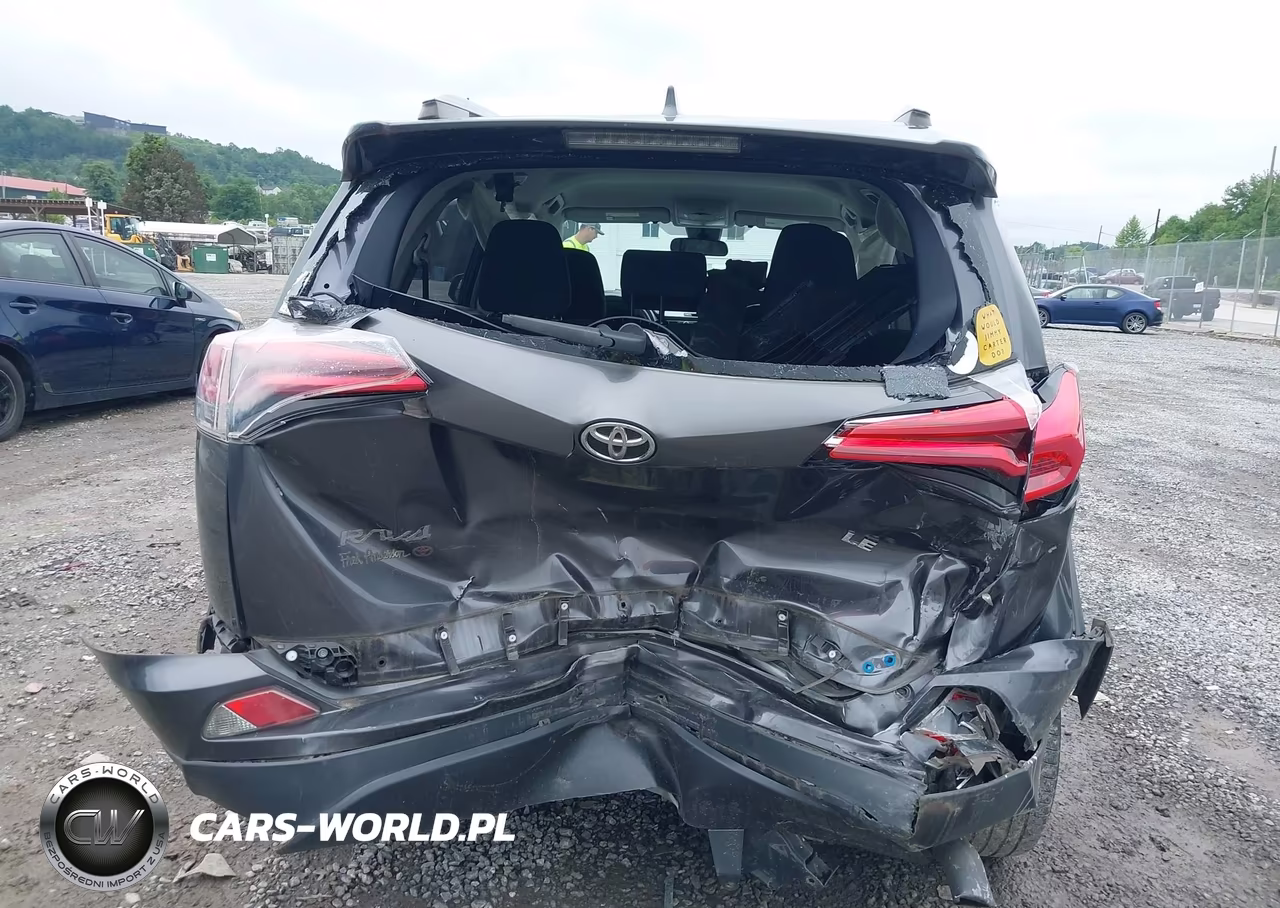 2018 Toyota Rav4 Le VIN:JTMZFREV0JJ154590 - 6