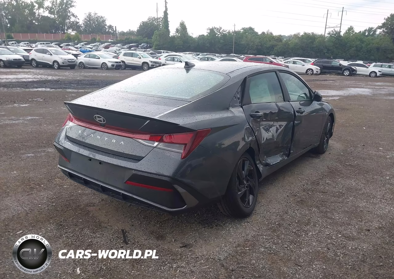 2026 Hyundai Elantra Sel Sport VIN:KMHLM4DG5TU136312 - 4