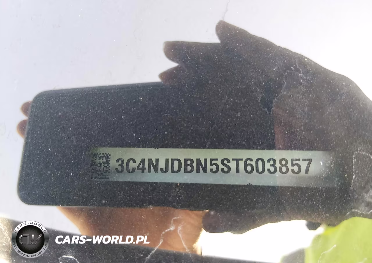 2025 Jeep Compass Latitude 4X4 VIN:3C4NJDBN5ST603857 - 9