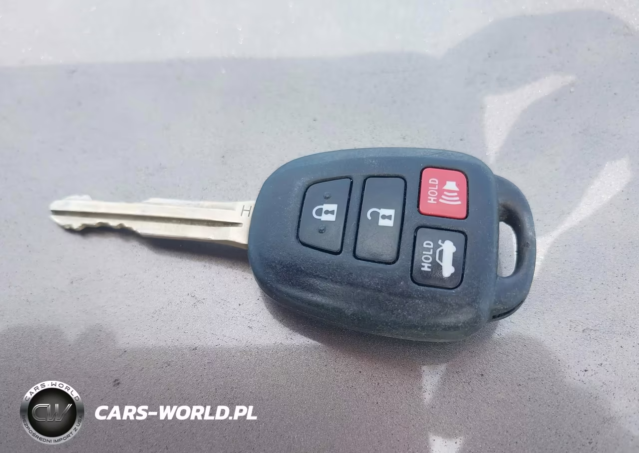 2018 Toyota Corolla Le VIN:2T1BURHE3JC061450 - 11