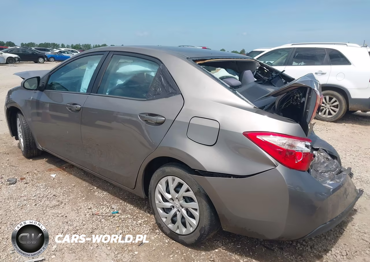 2018 Toyota Corolla Le VIN:2T1BURHE3JC061450 - 3