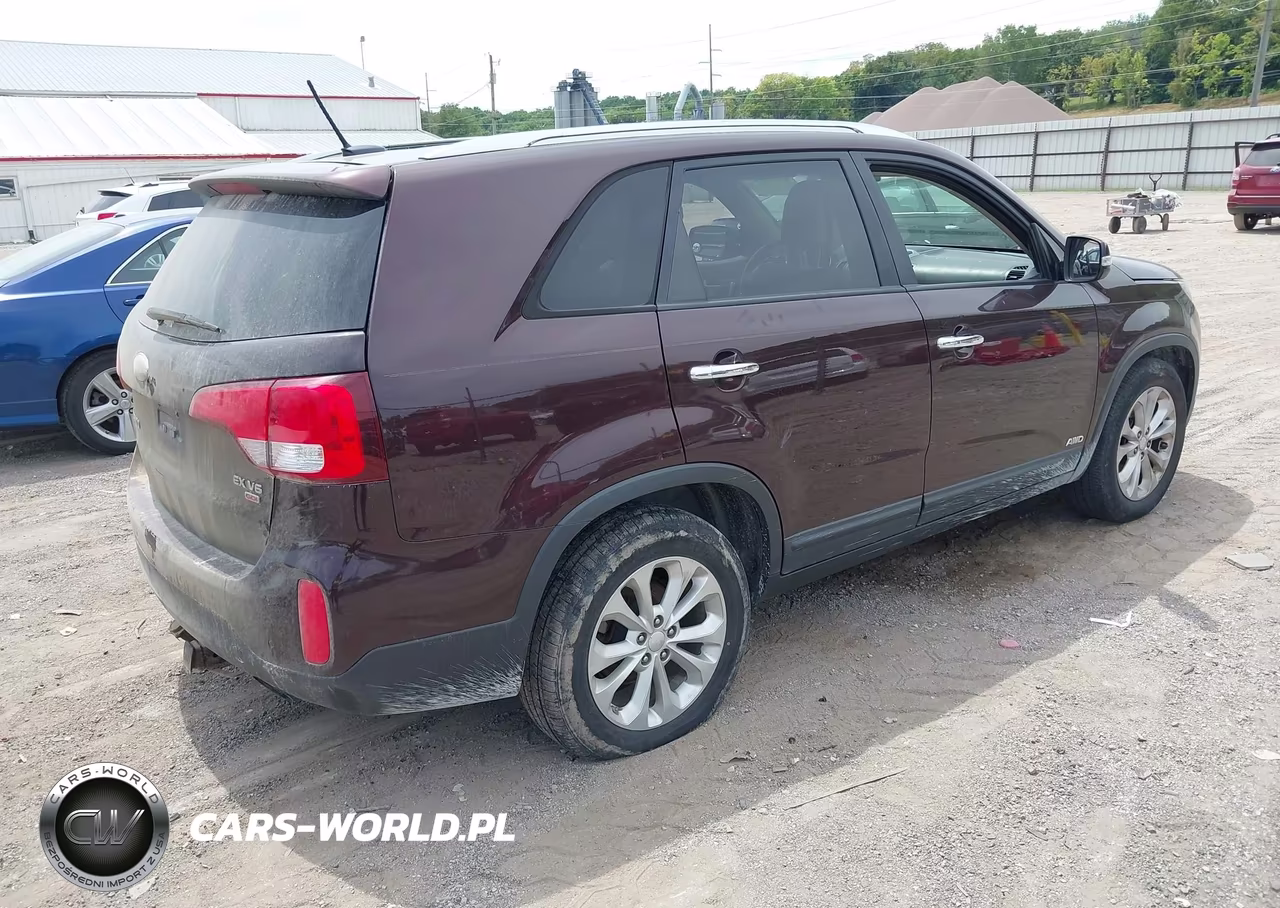 2014 Kia Sorento Ex V6 VIN:5XYKUDA7XEG531627 - 4