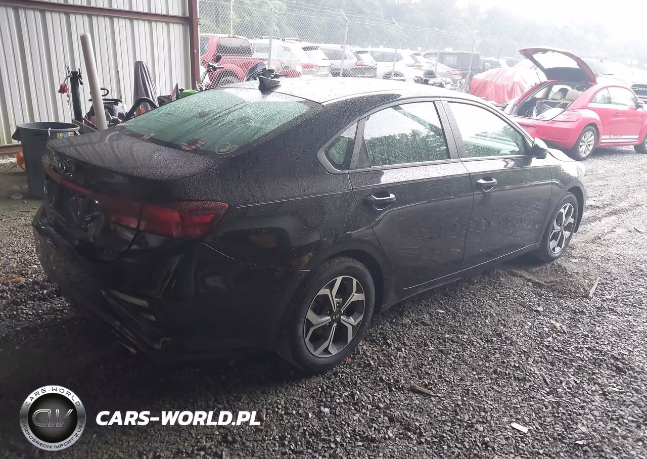 2021 Kia Forte Lxs VIN:3KPF24AD0ME373162 - 4