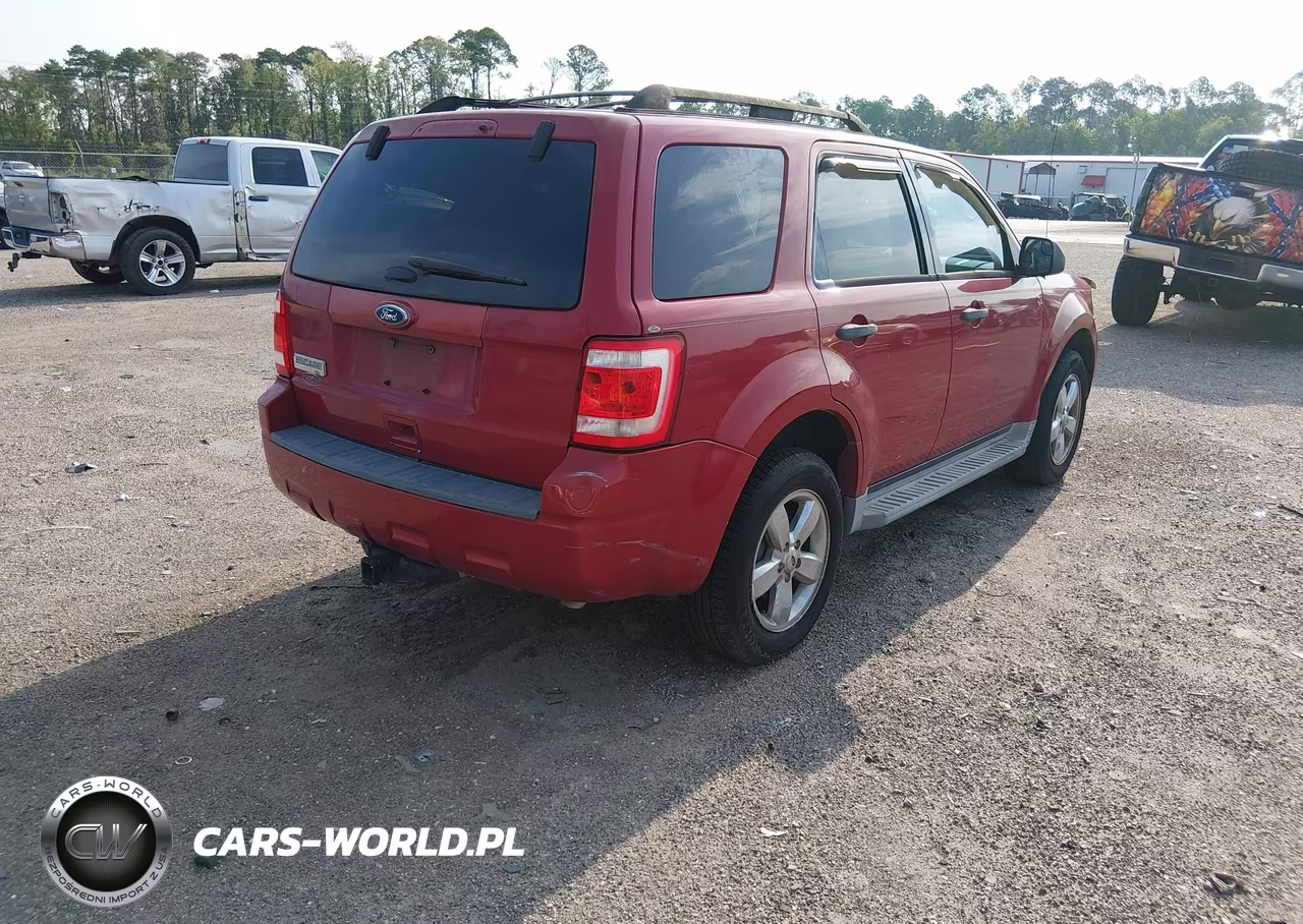 2011 Ford Escape Xlt VIN:1FMCU0D75BKB51301 - 4