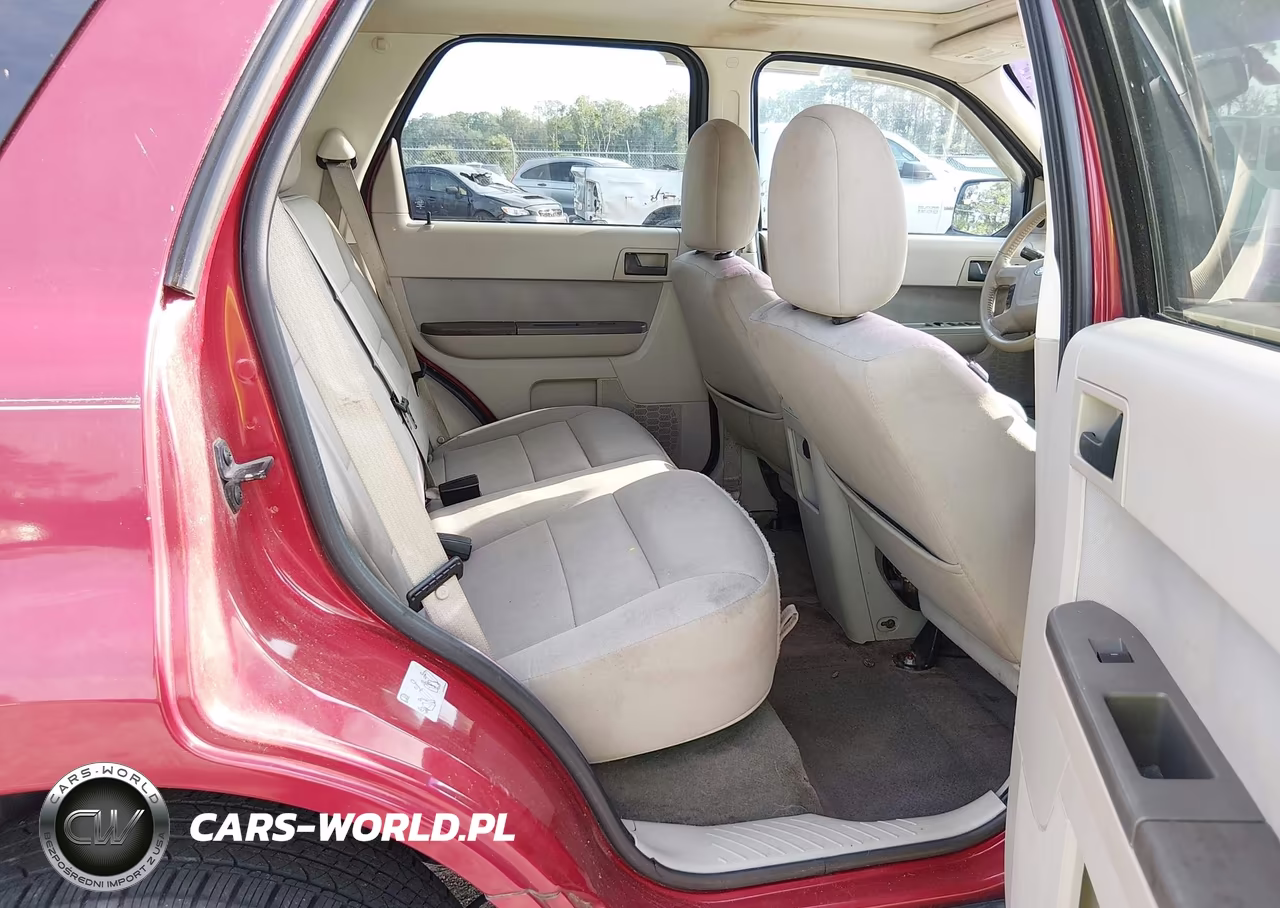 2011 Ford Escape Xlt VIN:1FMCU0D75BKB51301 - 8