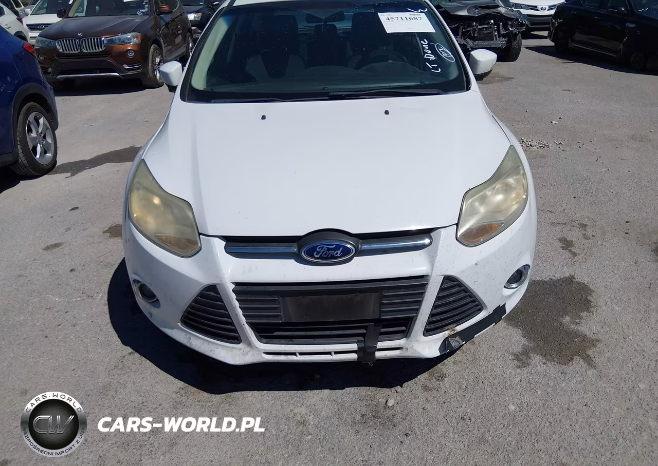 2014 Ford Focus Se VIN:1FADP3K25EL325459 - 6