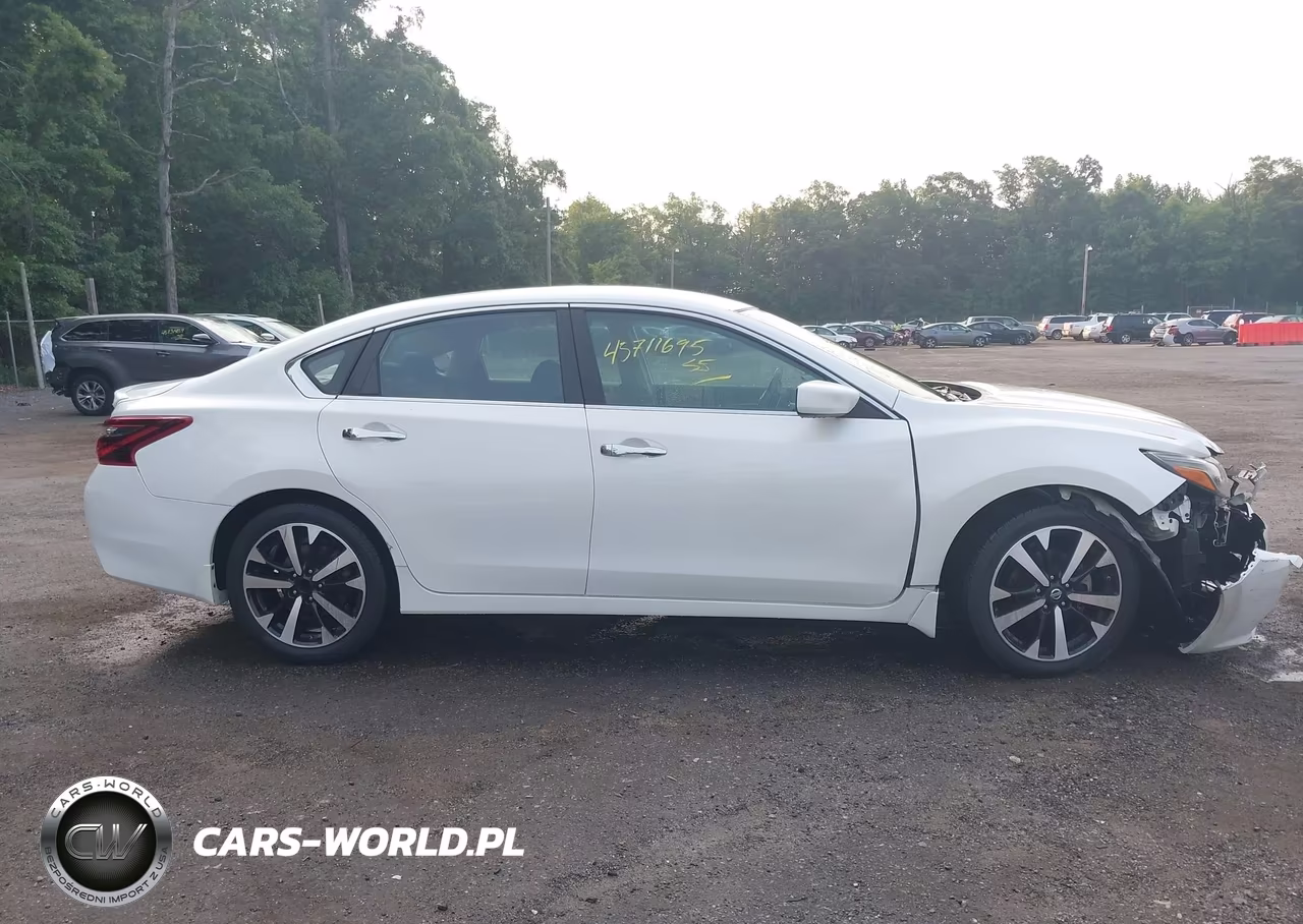 2018 Nissan Altima 2.5 Sr VIN:1N4AL3APXJC102968 - 14