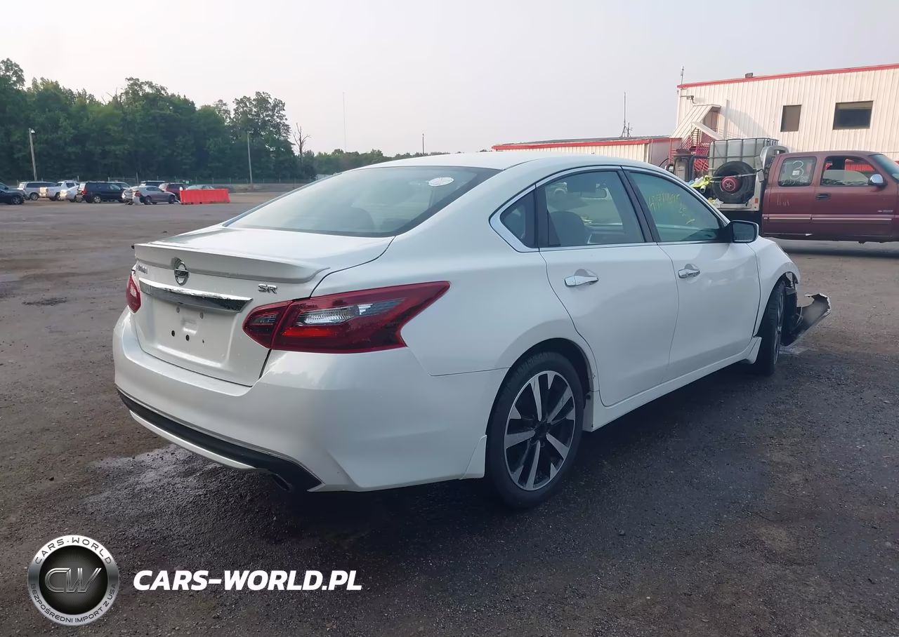 2018 Nissan Altima 2.5 Sr VIN:1N4AL3APXJC102968 - 4