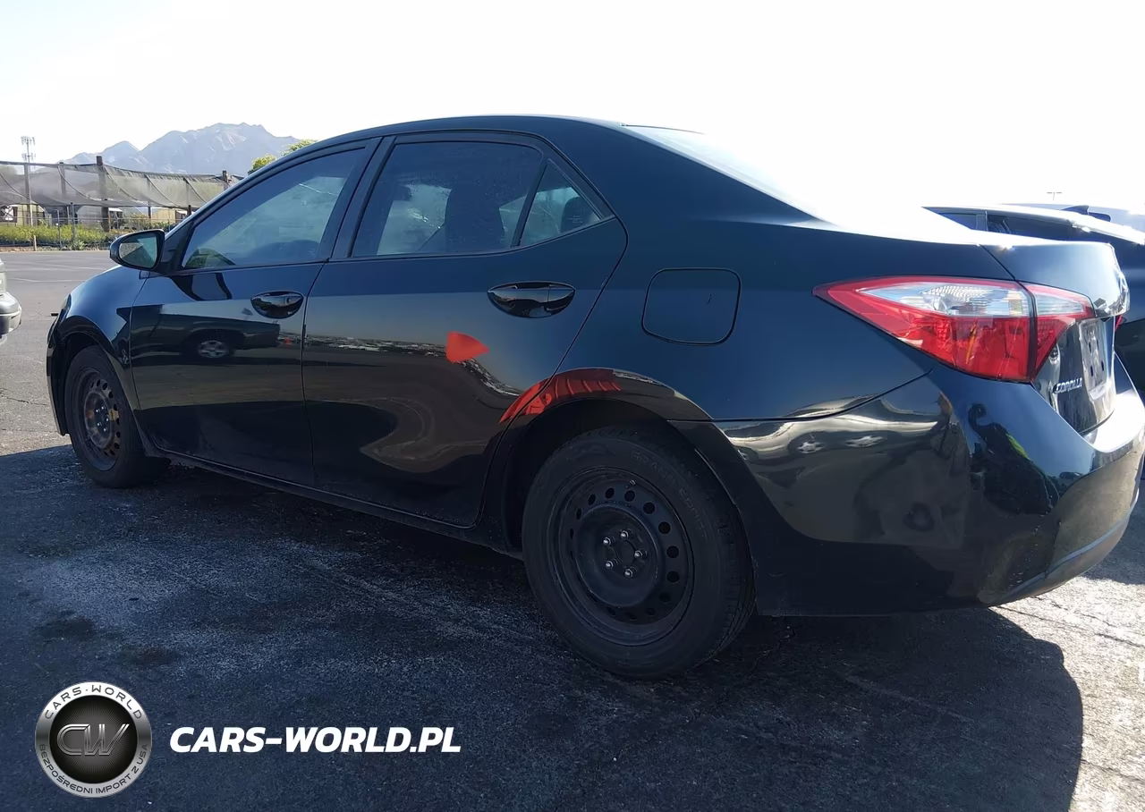 2015 Toyota Corolla Le VIN:2T1BURHE1FC444651 - 3