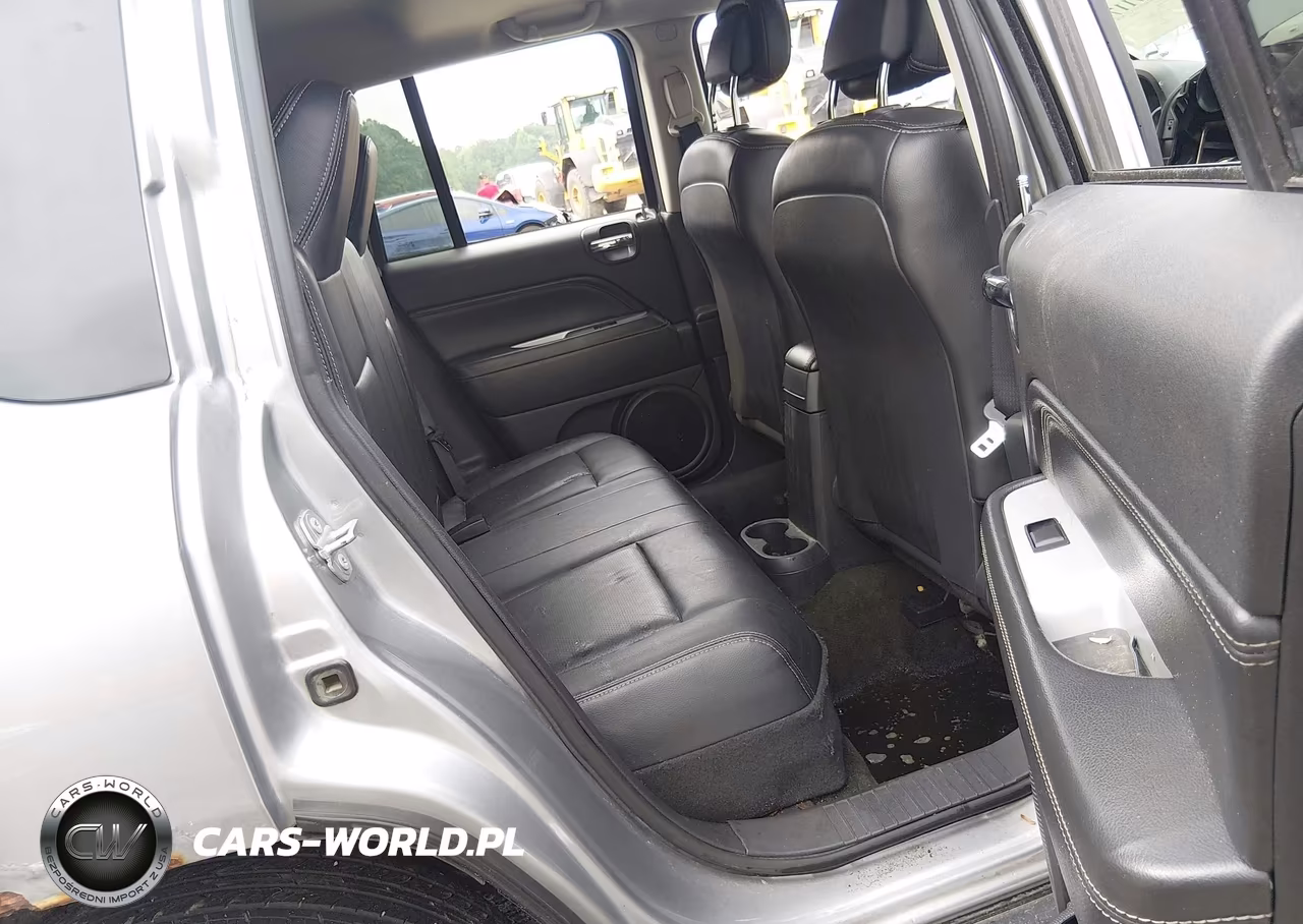 2017 Jeep Compass High Altitude VIN:1C4NJCEAXHD118924 - 8