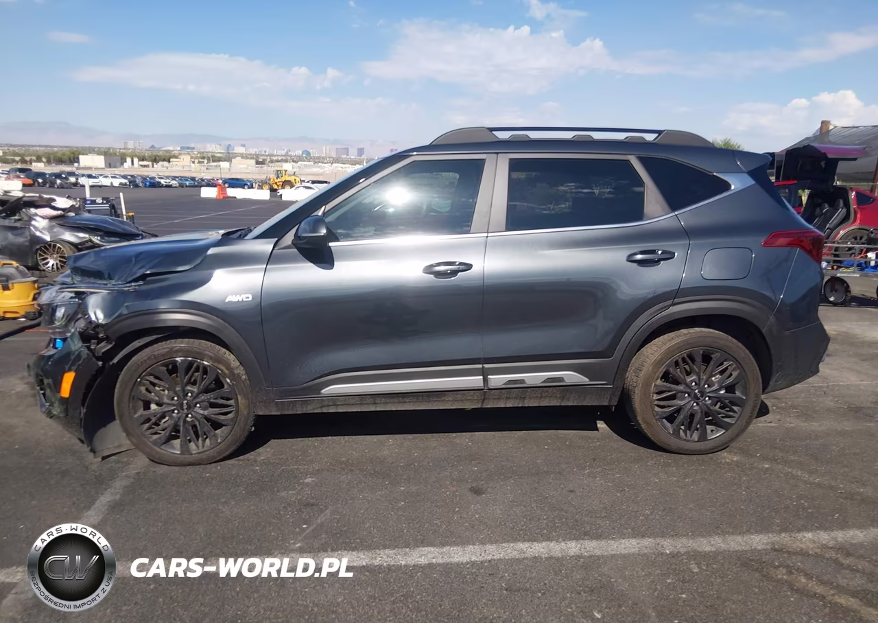 2023 Kia Seltos Nightfall Edition VIN:KNDEUCA22P7427399 - 14