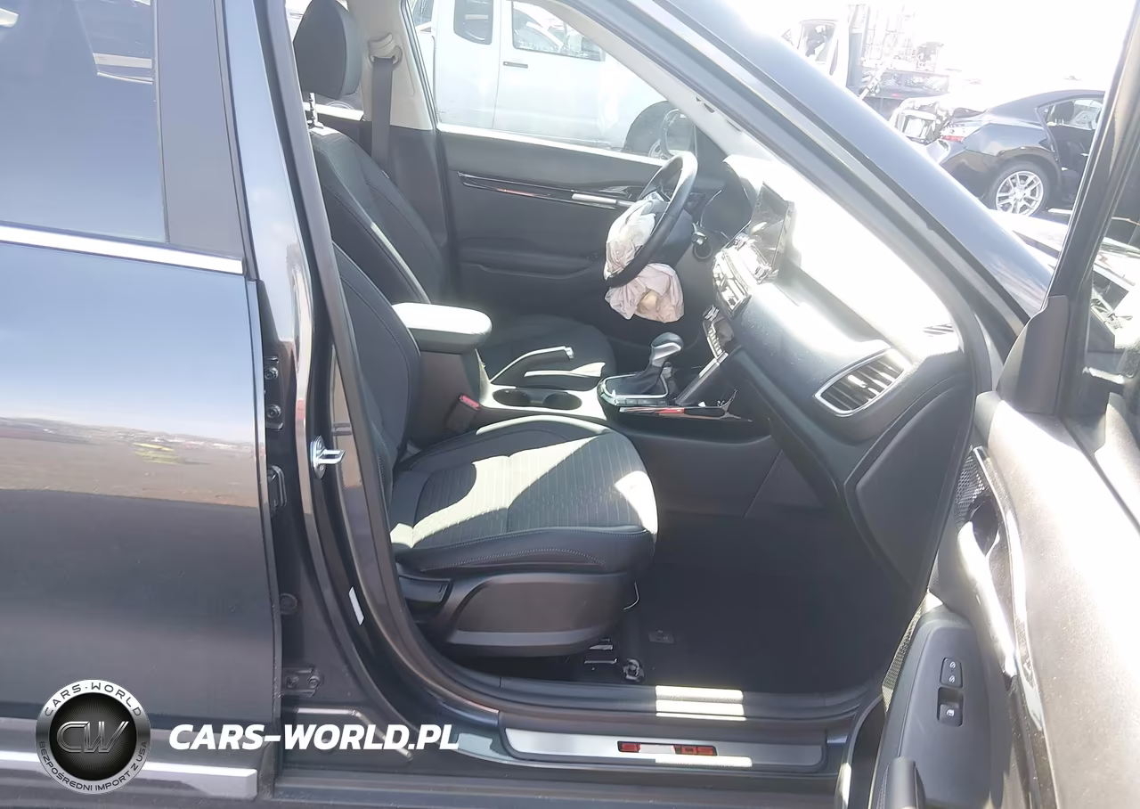 2023 Kia Seltos Nightfall Edition VIN:KNDEUCA22P7427399 - 5