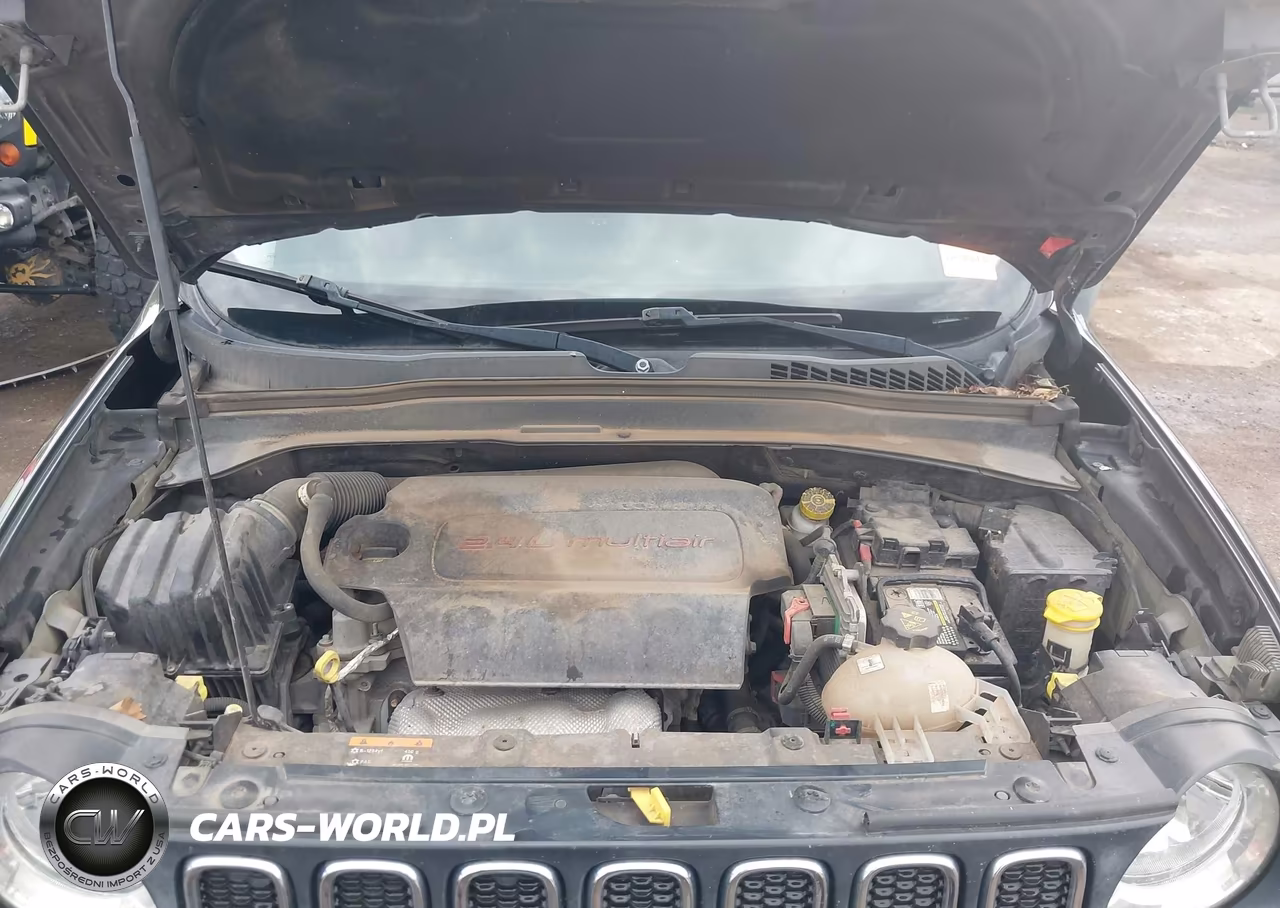 2017 Jeep Renegade Latitude VIN:ZACCJBBB5HPG38352 - 10