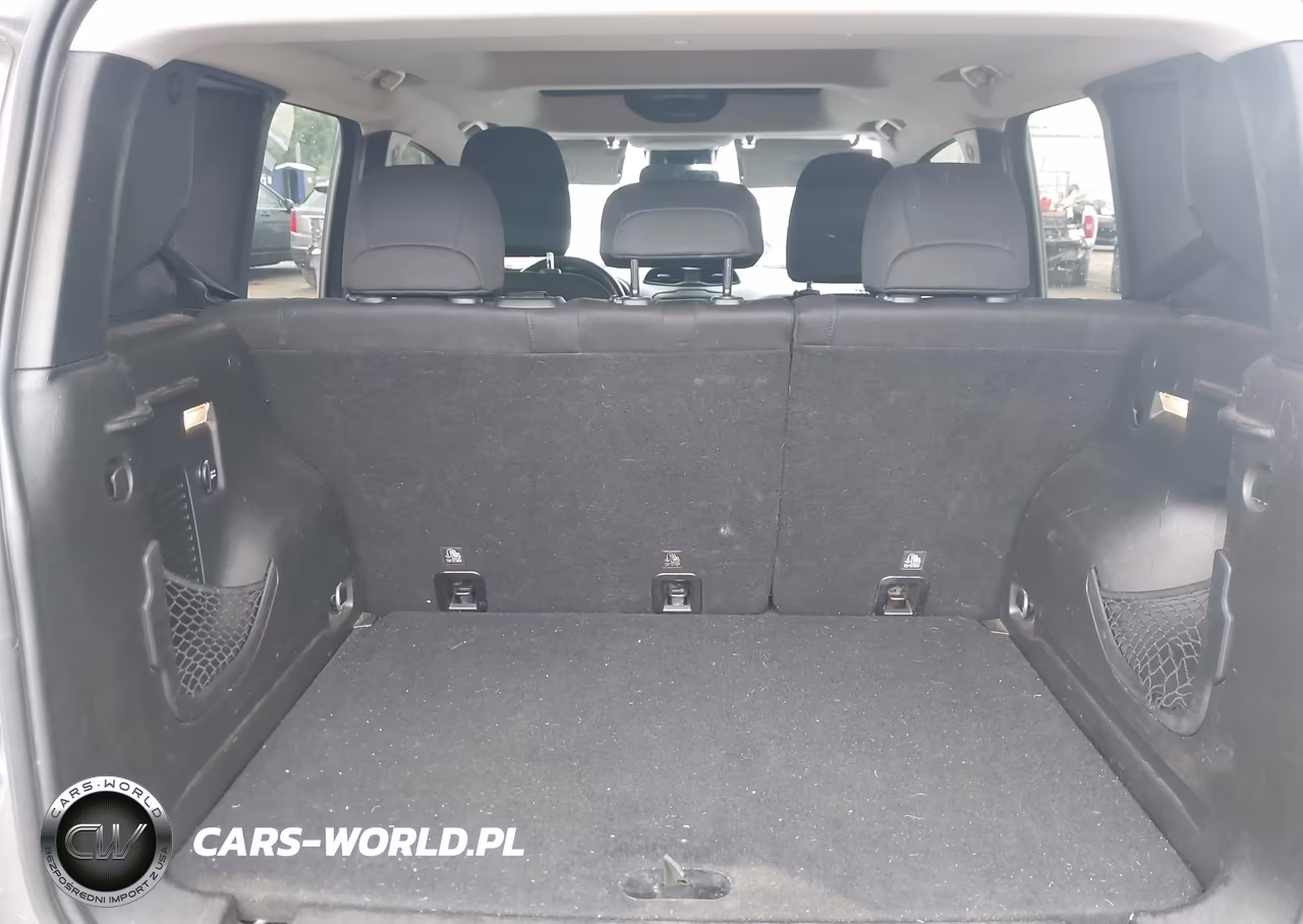 2017 Jeep Renegade Latitude VIN:ZACCJBBB5HPG38352 - 17
