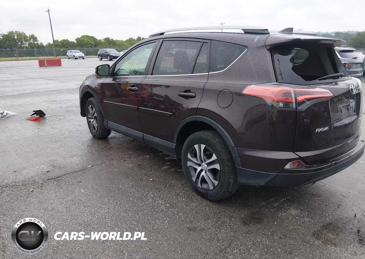 2018 Toyota Rav4 Le VIN:2T3BFREV6JW848932 - 3
