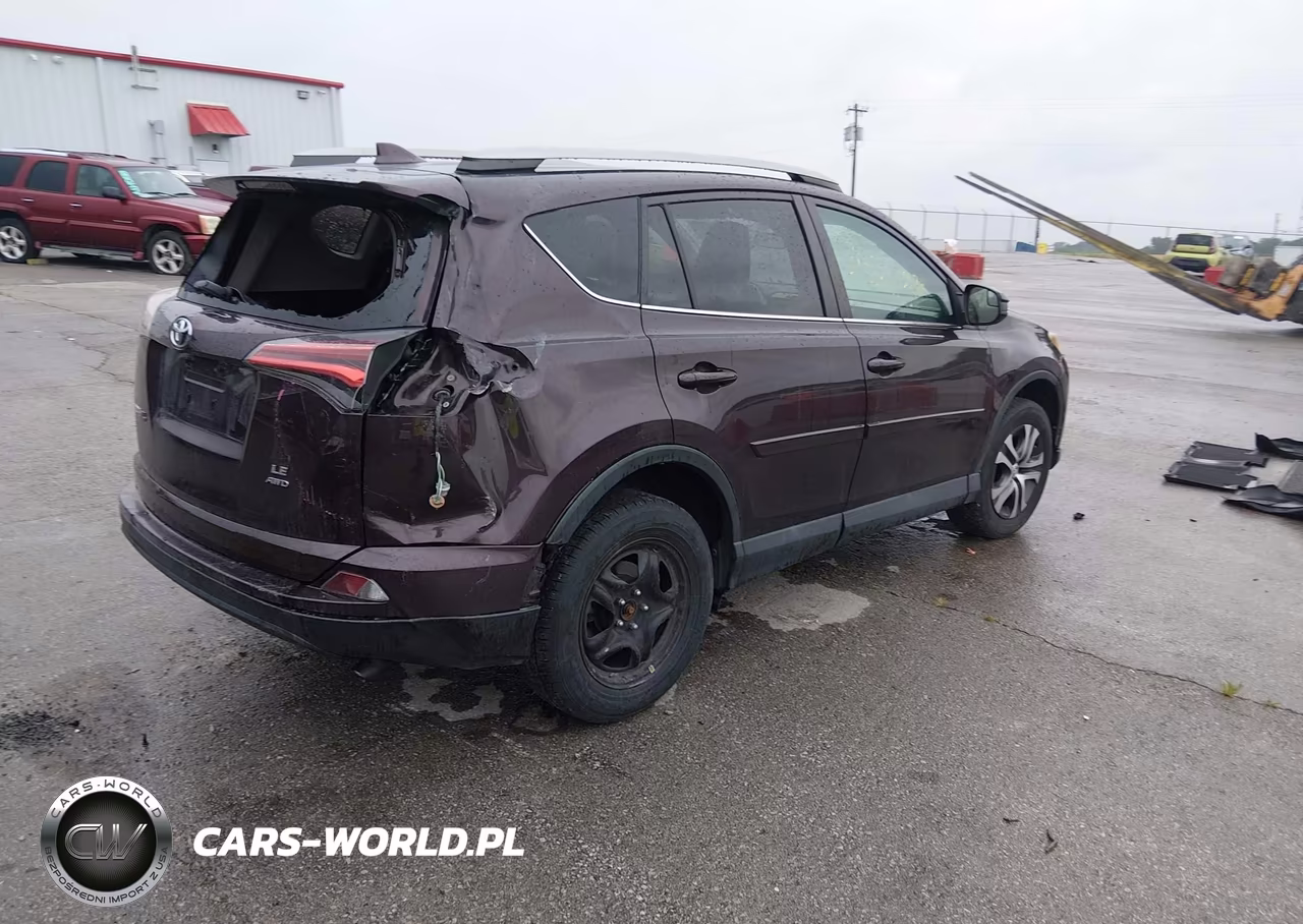 2018 Toyota Rav4 Le VIN:2T3BFREV6JW848932 - 4
