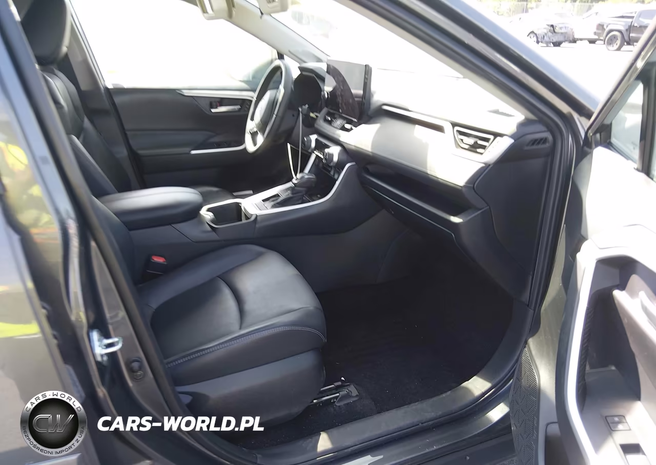 2024 Toyota Rav4 Xle Premium VIN:2T3C1RFV3RW305132 - 5