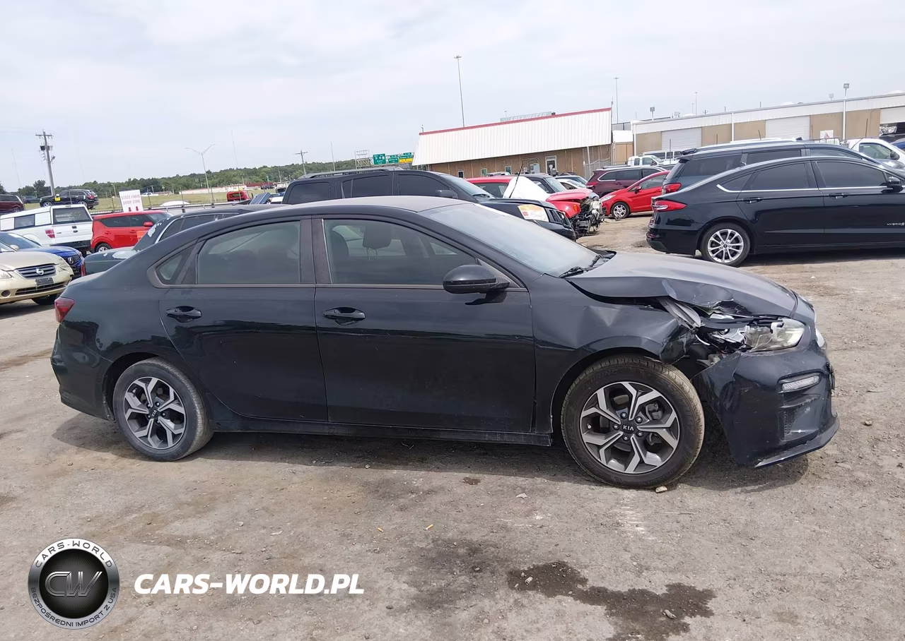 2019 Kia Forte Lxs VIN:3KPF24AD4KE074402 - 14