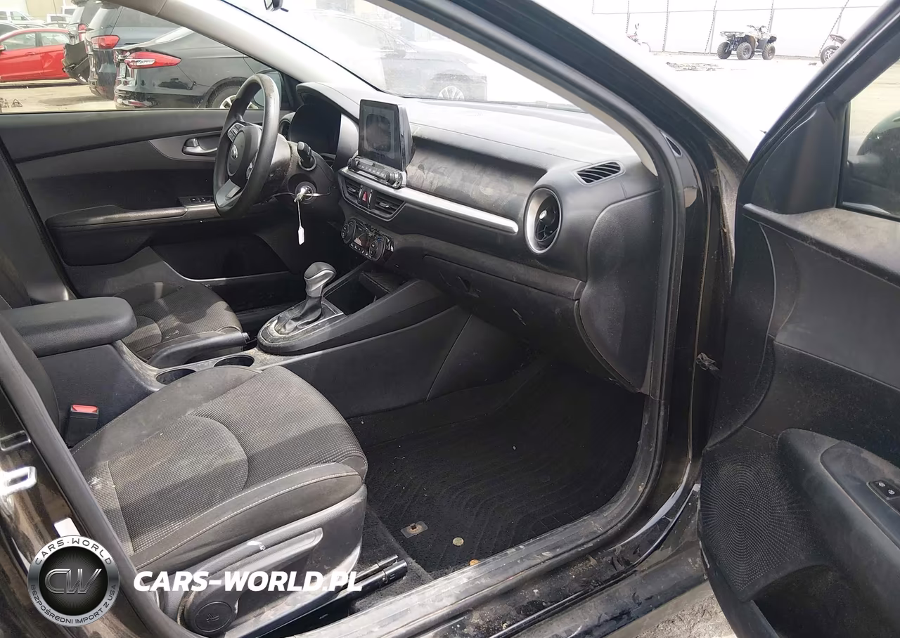 2019 Kia Forte Lxs VIN:3KPF24AD4KE074402 - 5