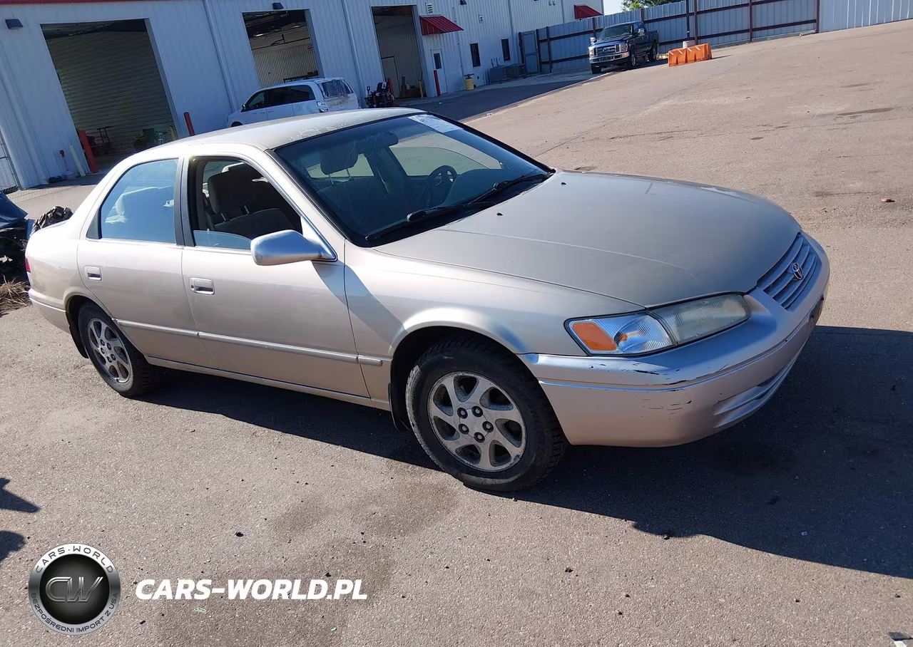 1999 Toyota Camry Le V6