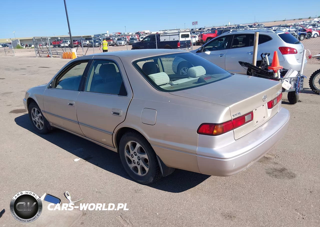 1999 Toyota Camry Le V6 VIN:JT2BF28K0X0199594 - 3