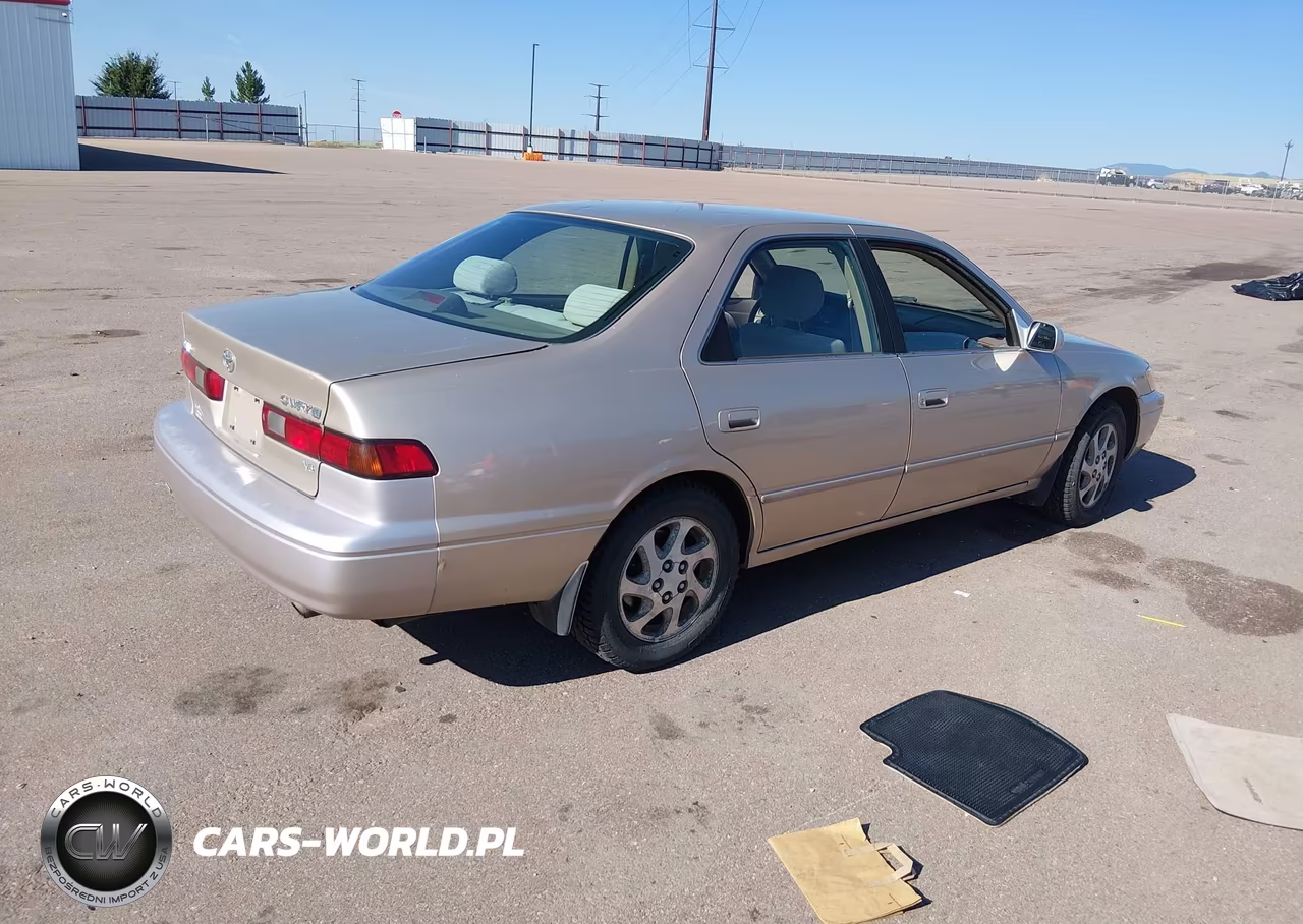 1999 Toyota Camry Le V6 VIN:JT2BF28K0X0199594 - 4