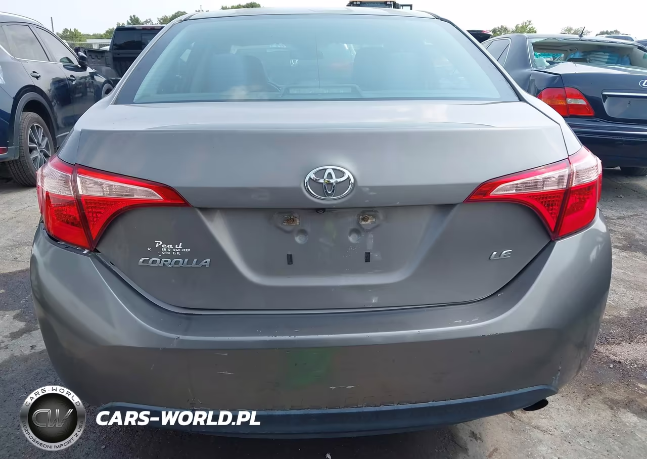 2017 Toyota Corolla Le VIN:5YFBURHE4HP659105 - 16