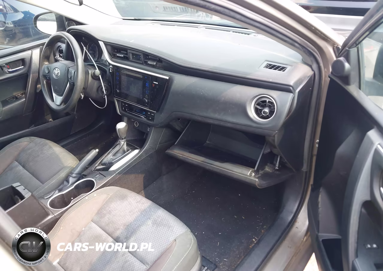 2017 Toyota Corolla Le VIN:5YFBURHE4HP659105 - 5