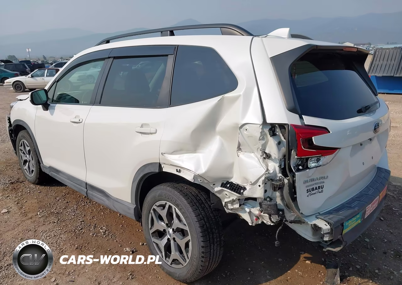 2021 Subaru Forester Premium VIN:JF2SKAJC5MH467974 - 3