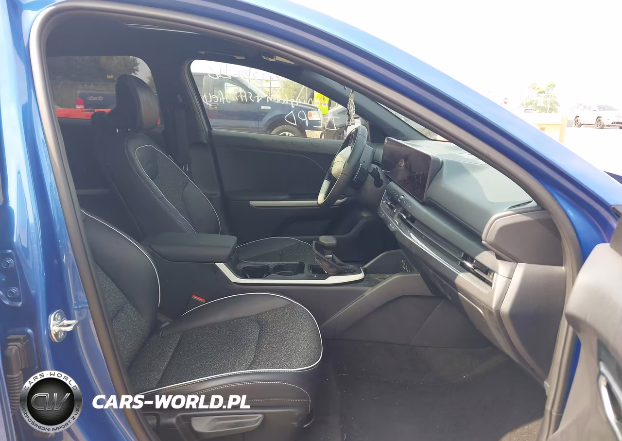 2025 Kia K4 Gt-Line VIN:3KPFW4DE2SE194630 - 5