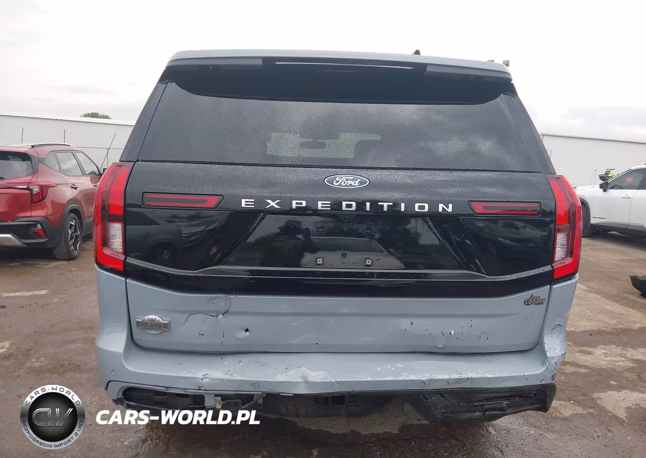 2025 Ford Expedition King Ranch VIN:1FMJU1P82SEA32427 - 17